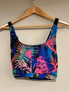 BLOOMCHIC Sports Top